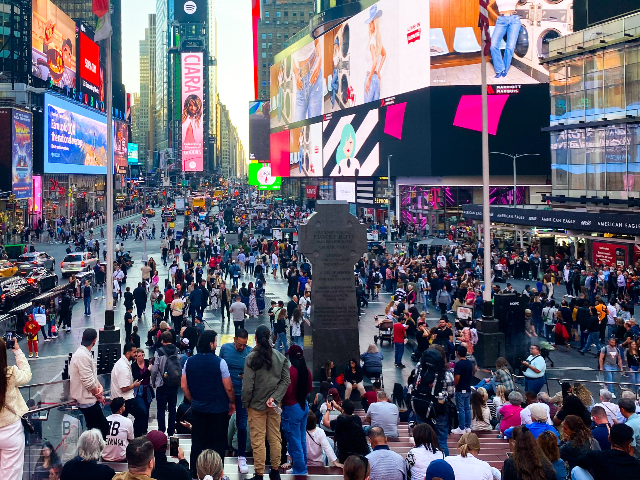 Times Square | Sustainability Goals 16 & 17